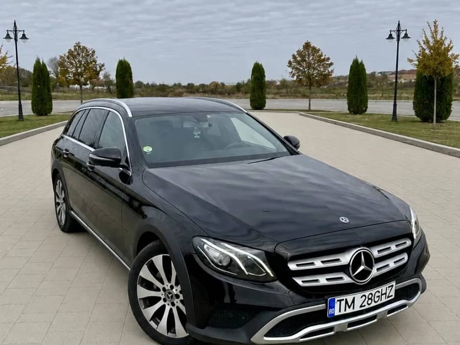 Mercedes E220d AllTerain 4x4 — fotografie 1 din 10