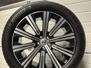 Jante NOI 20 ORIGINALE Volvo XC90 Vara 275/45/20 R-Design Michelin 90