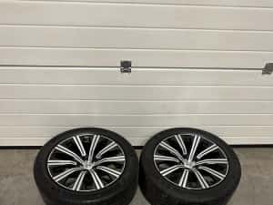 Jante NOI 20 ORIGINALE Volvo XC90 Vara 275/45/20 R-Design Michelin 90 — miniatura 4