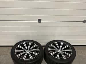Jante NOI 20 ORIGINALE Volvo XC90 Vara 275/45/20 R-Design Michelin 90 — miniatura 10