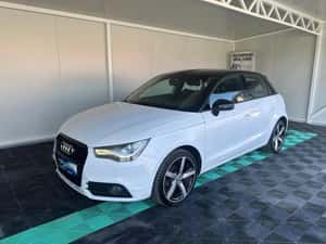 Audi A1 2013, 188.000 km, manual, diesel — miniatura 3