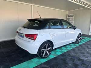 Audi A1 2013, 188.000 km, manual, diesel — miniatura 5