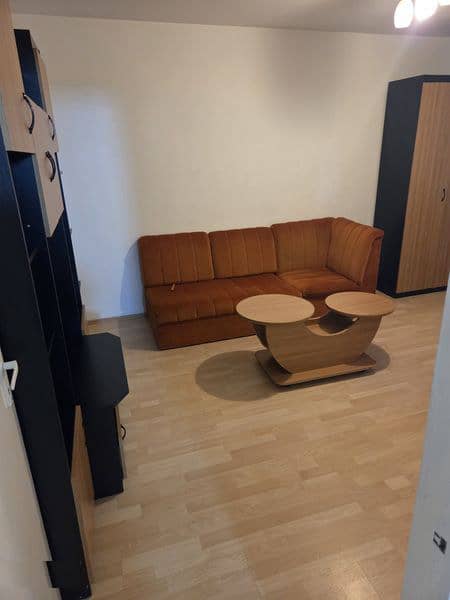 Inchiriez apartament 2 camere zona centrala Fagaras — fotografie 1 din 6