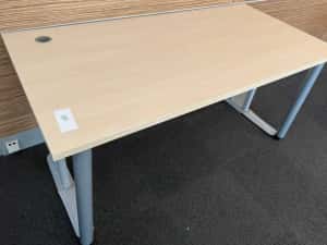 10 buc Birou Solid cu picioare metalice; Masa cu Blat 160x80 / 130x80 — miniatura 2