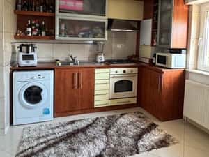 Inchiriez apartament cu 2 camere decomandat — miniatura 5