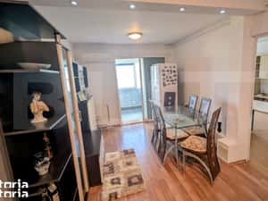 Apartament 2 camere, decomandat,