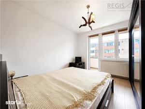 Apartament spatios cu 2 camere si 2 balcoane zona Tractorul — miniatura 5