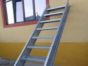 Scara de exterior galvanizata profesionala — miniatura 3