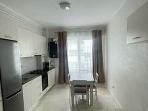 De închiriat apartament 44 mp, etaj 8/11, Royal Town — miniatura 3