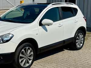 Nissan Qashqai SUV, 7.999 EUR — miniatura 1