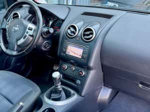 Nissan Qashqai SUV, 7.999 EUR — miniatura 6
