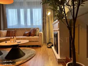Apartament cu 3 camere, mobilat și utilat - zona Cetății — miniatura 3