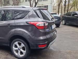 Ford Kuga SUV 2019 150 cp Diesel — miniatura 2