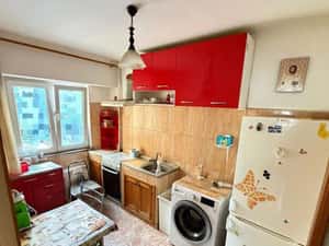 Apartament 3 camere decomandat bloc 1982 Tomis Nord — miniatura 3
