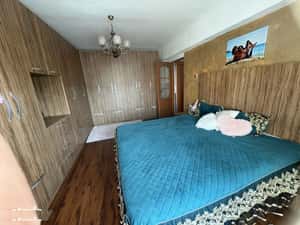 Apartament 3 camere, balcon, etaj 3, Marghita — miniatura 2