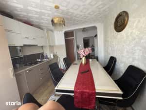 Apartament 3 camere, balcon, etaj 3, Marghita — miniatura 5