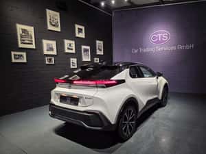 Toyota C-HR Automată 151 HP Hibrid (B/E) — miniatura 6