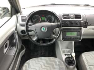 Skoda Fabia an 2008 motor 1.9tdi 105 cp cod BLS climatic geamuri electrice oglinzi electrice parktronic — miniatura 6