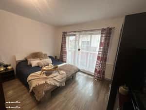 OPORTUNITATE!Apartament 2 CAMERE DECOMANDATE,ZONA ULTRACENTRALA,etaj i — miniatura 3