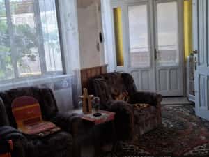 CASA BOIEREASCA pe colt in Nadlac, Independentei colt cu M. Eminescu — miniatura 8