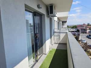 Inchiriez Apartament spatios Bloc nou Fabricii cu loc de parcare