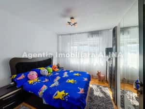 Apartament 2 camere in Deva, Bld. Decebal, 49 mp, decomandat, etaj 5, mobilat si utilat... — miniatura 9