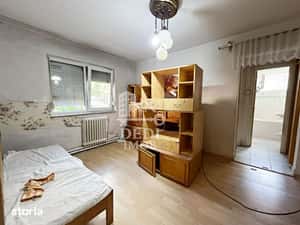 Apartament cu 2 camere de vanzare zona Rogerius, Oradea — miniatura 4