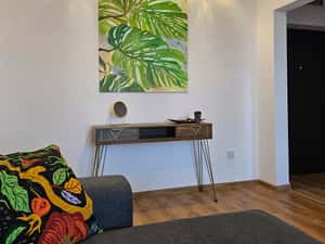 Apartament cu 2 camere, balcon, mobilat utilat — miniatura 3