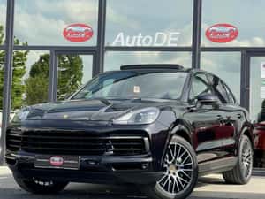 Porsche Cayenne Automată 440 HP Benzină