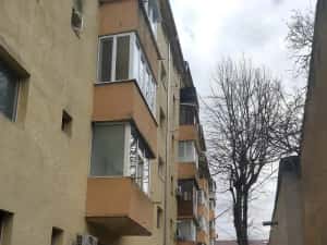 Apartament 3 camere confort 1 etaj 2 zona Girocului langa parc — miniatura 9