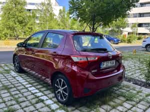 Toyota Yaris 1.5VVT-IE Multidrive S CVT automat 59.000KM achizionat de nou din reprezentanta Bucuresti-Sud — miniatura 3