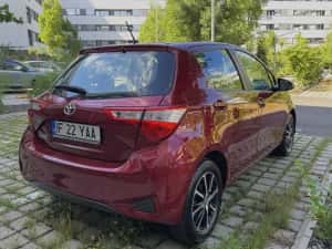 Toyota Yaris 1.5VVT-IE Multidrive S CVT automat 59.000KM achizionat de nou din reprezentanta Bucuresti-Sud — miniatura 4