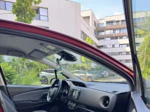 Toyota Yaris 1.5VVT-IE Multidrive S CVT automat 59.000KM achizionat de nou din reprezentanta Bucuresti-Sud — miniatura 6