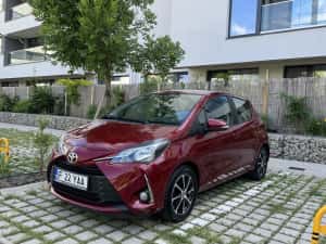Toyota Yaris 1.5VVT-IE Multidrive S CVT automat 59.000KM achizionat de nou din reprezentanta Bucuresti-Sud — miniatura 9
