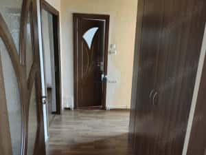 Vanzare Apartament 3 Camere Semidecomandat Bd.Alexandru Obregia — miniatura 4