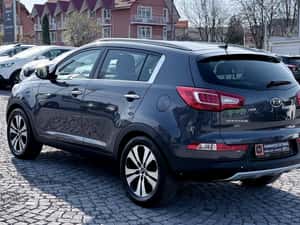 Vand Kia Sportage 2.0 CRDi 4WD Spirit, an 2011, 217.999 km — miniatura 5