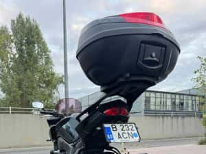 Se vinde Yamaha FZ8 — miniatura 4