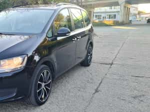 Vw Sharan-2.0-140CP- Automat-Navi-Revizii complete — miniatura 1
