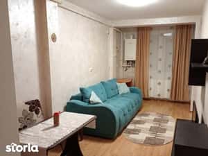 Apartament 2 camere, etaj 1, balcon, parcare , zona Teilor — miniatura 6