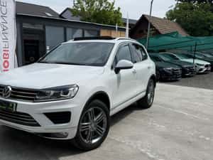 Volkswagen Touareg Automată 262 HP Diesel