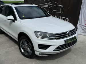 Volkswagen Touareg Automată 262 HP Diesel — miniatura 2