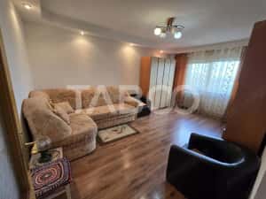 Apartament decomandat de vanzare 2 camere boxa pivnita Vasile Aaron — miniatura 1