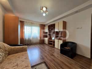 Apartament decomandat de vanzare 2 camere boxa pivnita Vasile Aaron — miniatura 2