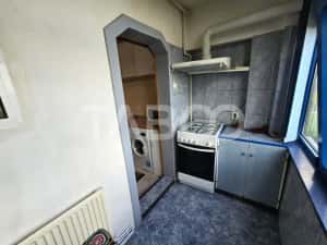 Apartament decomandat de vanzare 2 camere boxa pivnita Vasile Aaron — miniatura 6