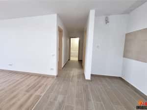 Urban Plaza - apartament 2 camere, loc de parcare — miniatura 6