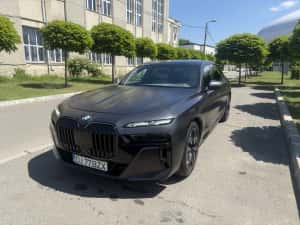 Bmw 760i x-drive — miniatura 9