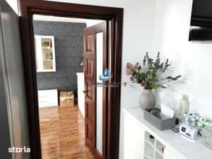 Apartament 3 camere decomandat zona Petrodava, Precista — miniatura 6