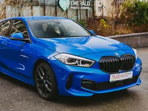 BMW 120d xDrive Hatchback 2019 — miniatura 1
