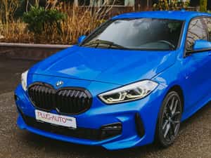 BMW 120d xDrive Hatchback 2019 — miniatura 3