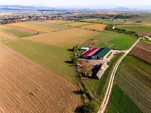 FILM! 18.000 mp, extravilan, agricol+ constructii:ferma,investitii agricole, Rotbav, Brasov — miniatura 5